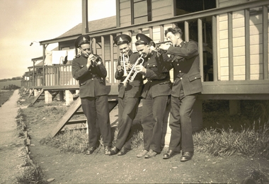 Royal Marine Band play Jazz 1941